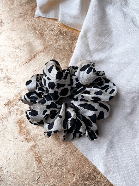 *cosy leopard cafe* 100% silk oversized scrunchies