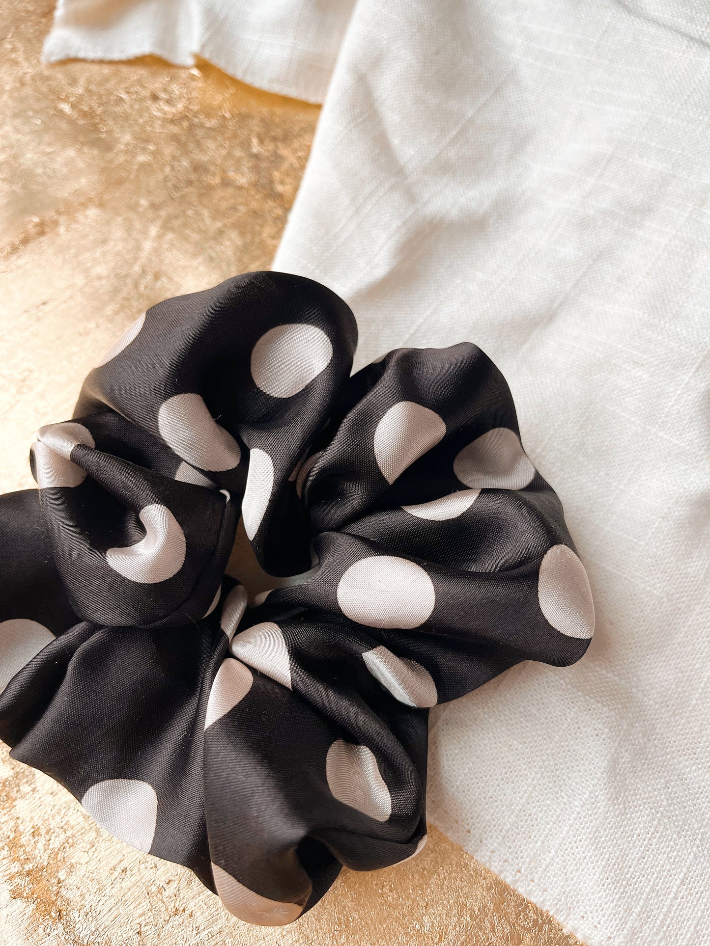 *on the dot* vegan silk oversized scrunchie