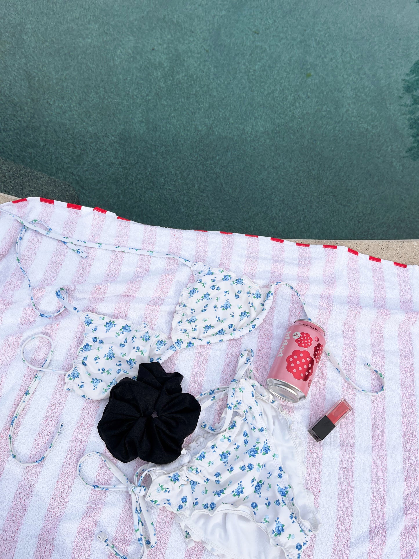 LBD SWIM SCRUNCHIE