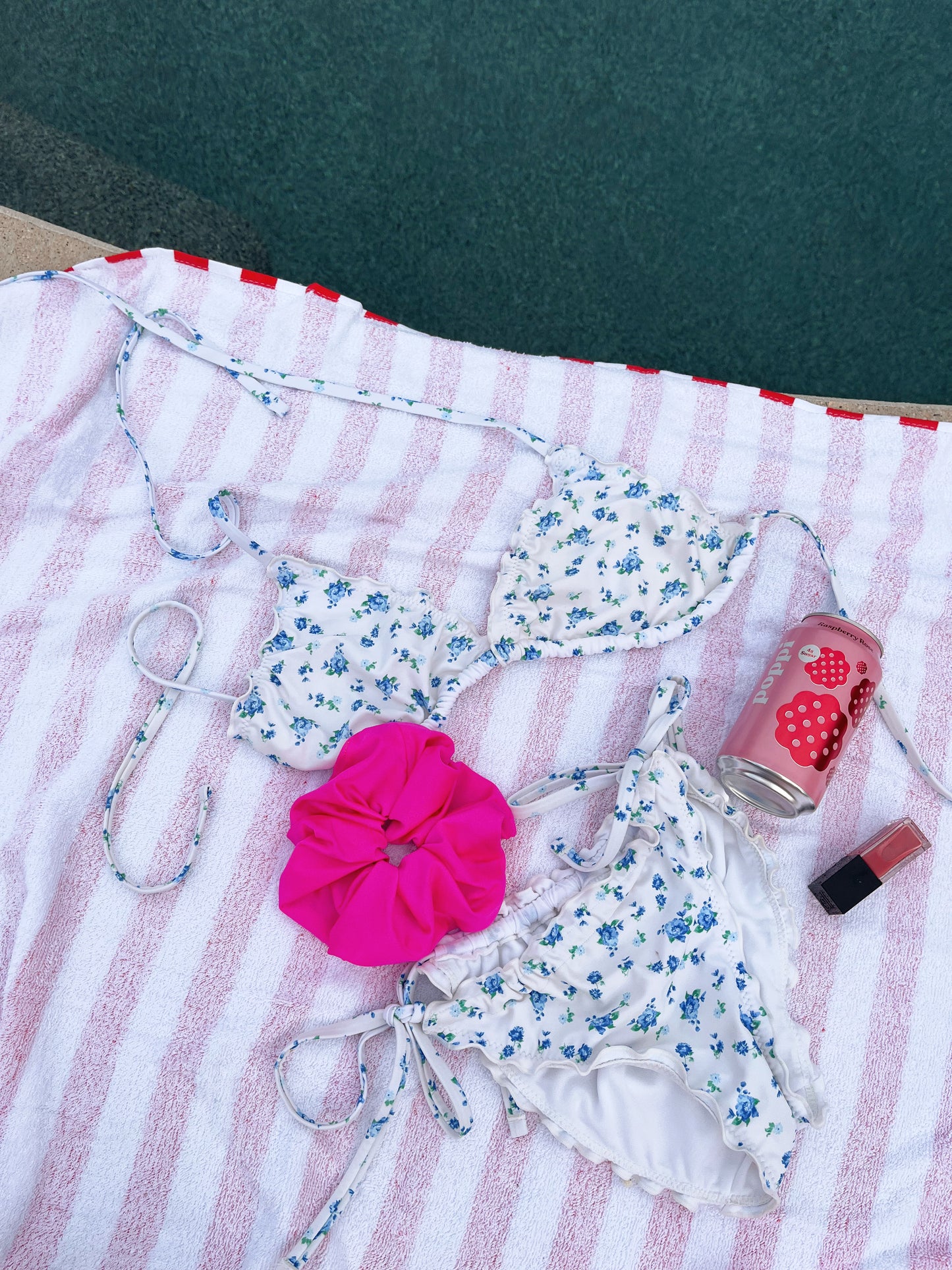 HI BARBIE! SWIM SCRUNCHIE