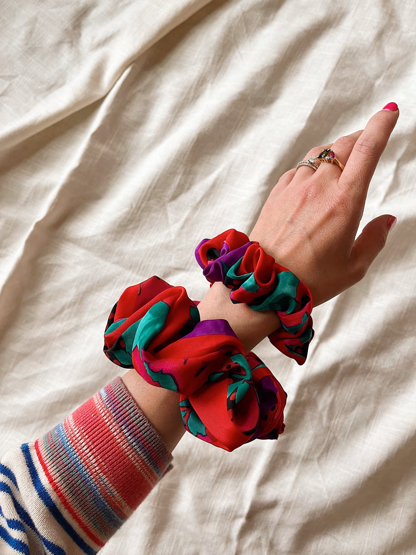*where in the world* vegan silk scrunchie