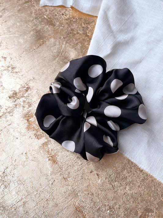 *on the dot* vegan silk oversized scrunchie