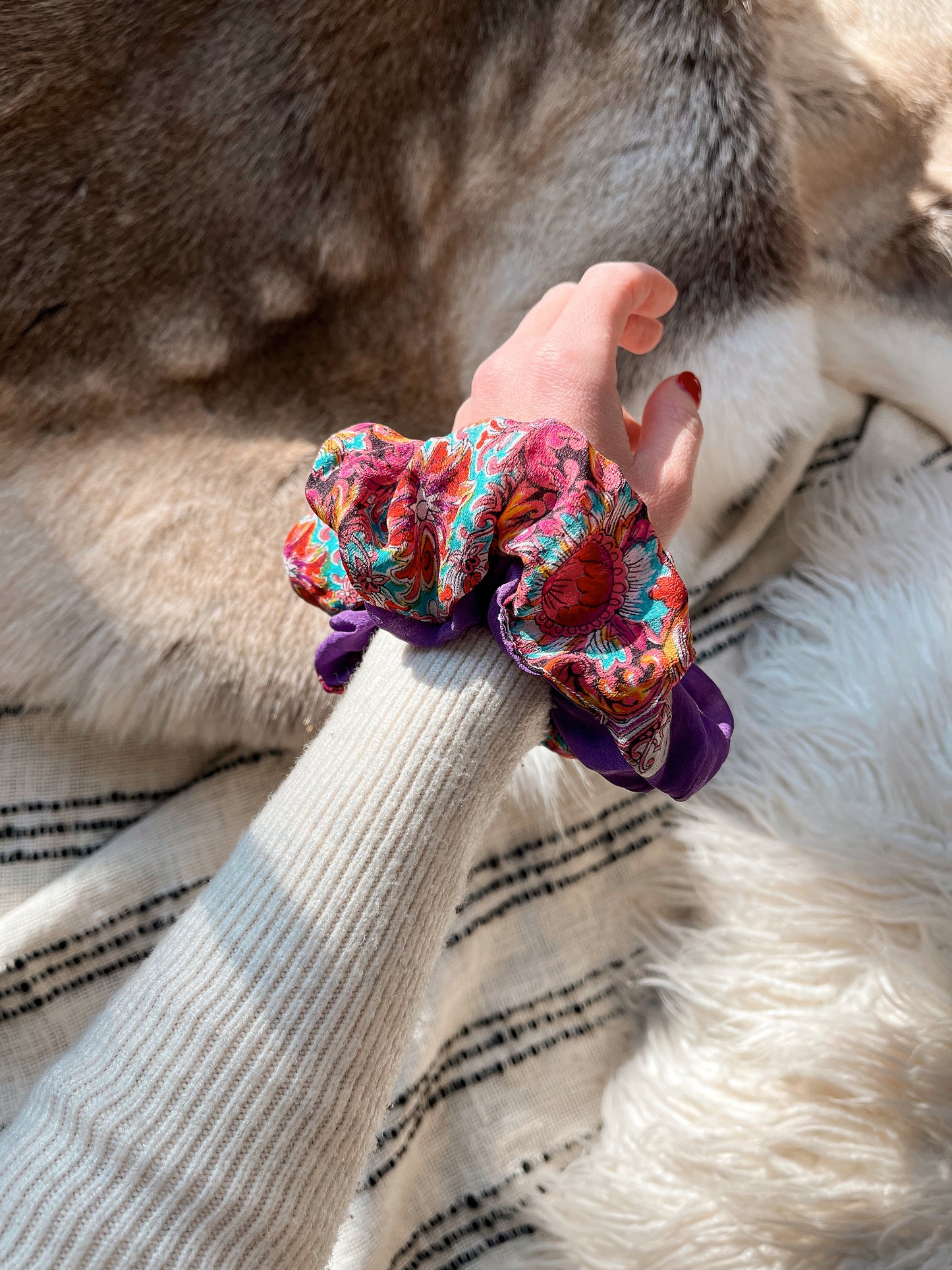 *all eyes on me* scrunchie