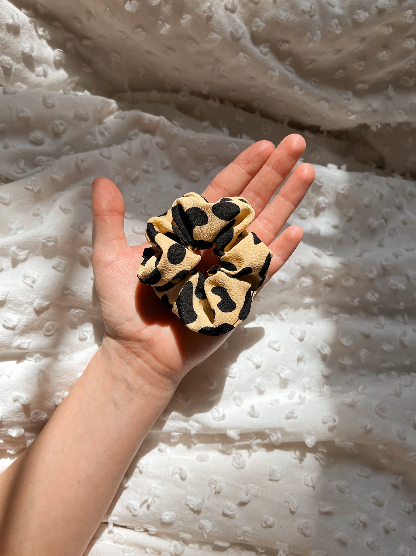 *bam bam* scrunchie